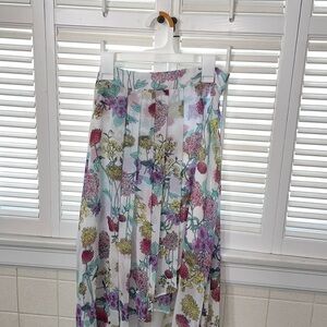 Bisou Bisou high low floral skirt